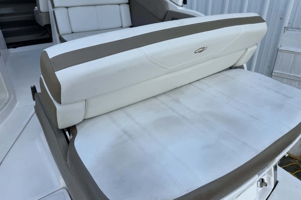 28ft Regal Yacht For Sale