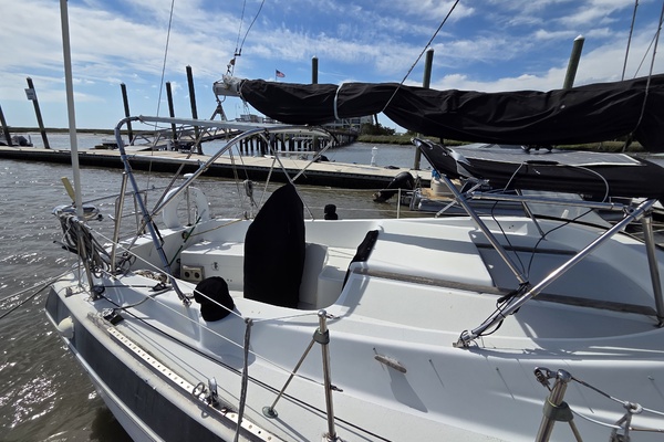 Seminole Wind 33ft Morgan Yacht For Sale
