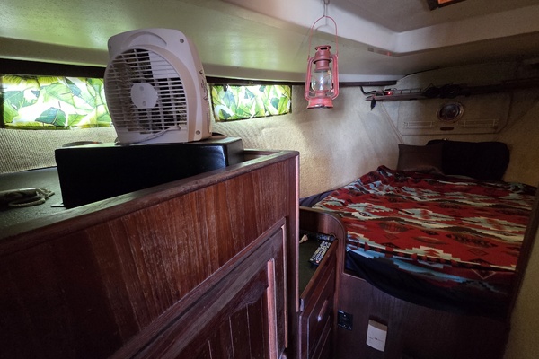 Seminole Wind 33ft Morgan Yacht For Sale