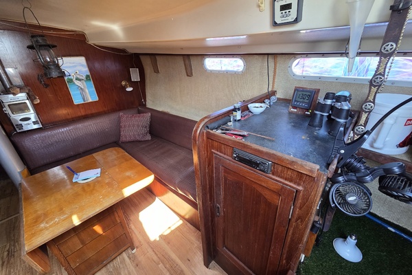 Seminole Wind 33ft Morgan Yacht For Sale