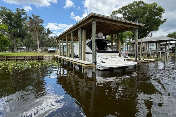 2016 Sea Ray 51