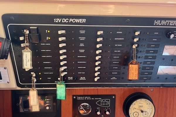 Serenity Now 43ft Hunter Yacht For Sale