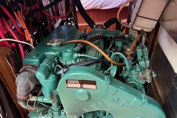 Serenity Now 43ft Hunter Yacht For Sale