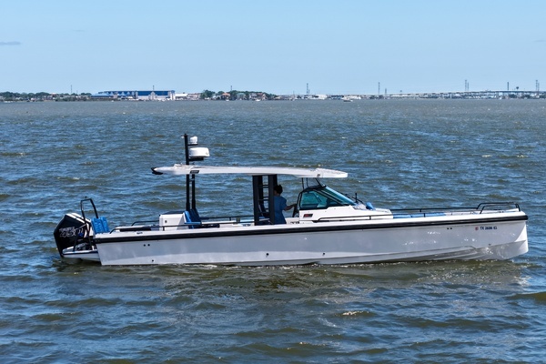 2019 Axopar 37
