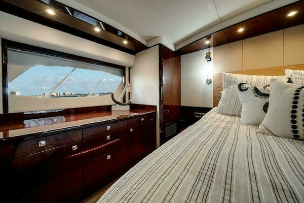 2012 Sea Ray 61