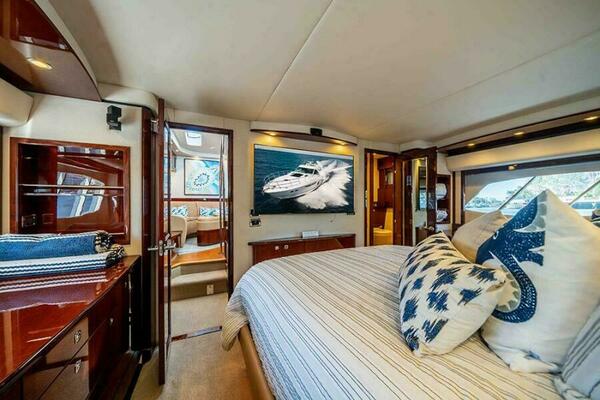 RECON ROYALE 61ft Sea Ray Yacht For Sale