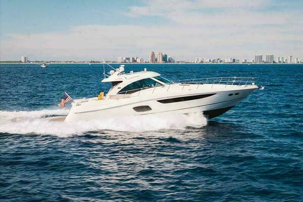 RECON ROYALE 60ft Sea Ray Yacht For Sale