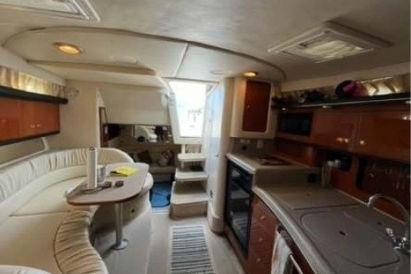 33ft Sea Ray Yacht For Sale