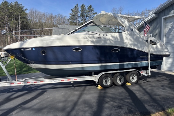 Photo of the 2014 Rinker 290 EC