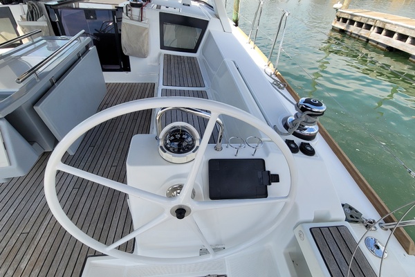 Wind Shadow 45ft Beneteau Yacht For Sale