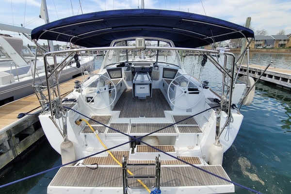Wind Shadow 45ft Beneteau Yacht For Sale