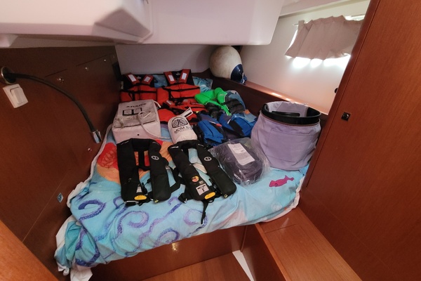 Wind Shadow 45ft Beneteau Yacht For Sale