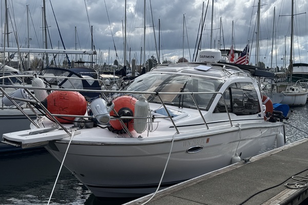 Noor Horizons 24ft Cutwater Yacht For Sale