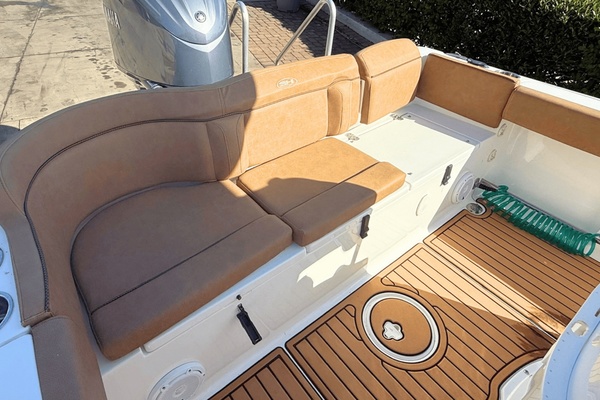 22ft Sea Hunt Yacht For Sale