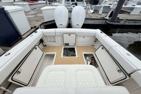 Jupiter 38 - PLAYPEN - Cockpit