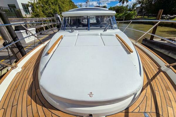 33ft Marex Yacht For Sale