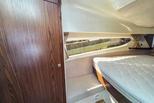 33ft Marex Yacht For Sale