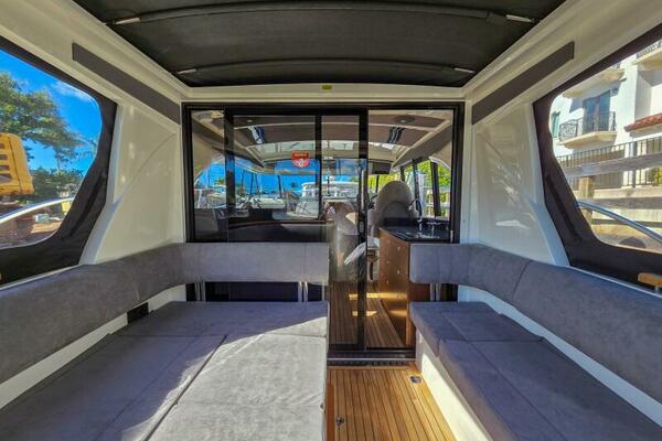 33ft Marex Yacht For Sale