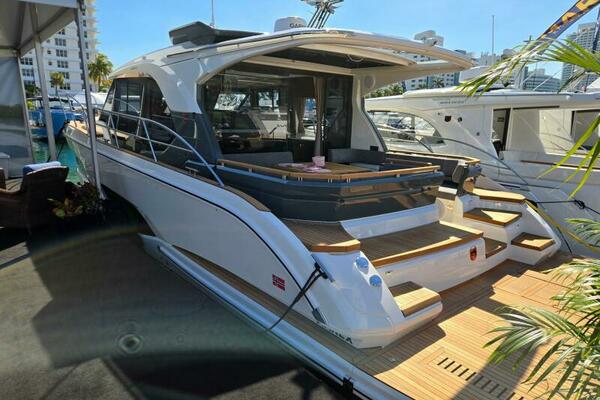 44ft Marex Yacht For Sale