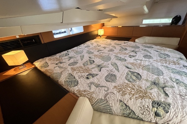 Photo of the 2015 Jeanneau 41 DS "Rascal"