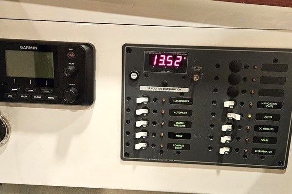 Black Magic 32ft Eastsail Yacht For Sale