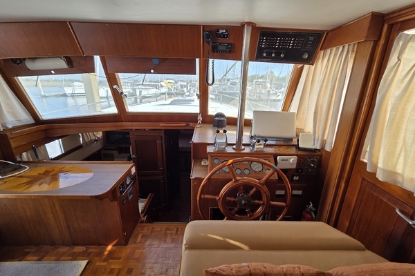 Photo of the 1989 Grand Banks Classic 46 "Mystic"