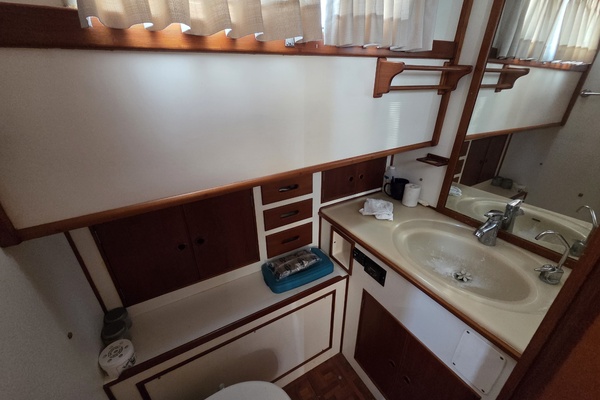 Mystic 46ft Grand Banks Yacht For Sale