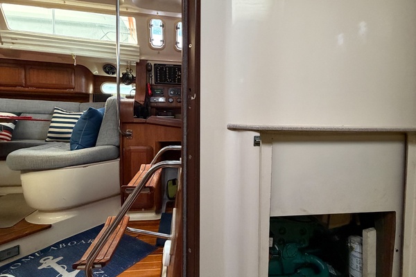 KUZON 43ft Hunter Yacht For Sale