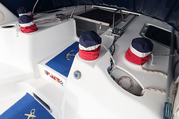 KUZON 43ft Hunter Yacht For Sale