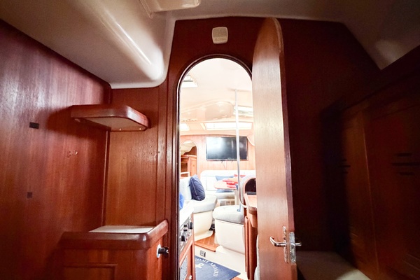 KUZON 43ft Hunter Yacht For Sale