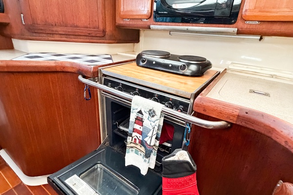 KUZON 43ft Hunter Yacht For Sale