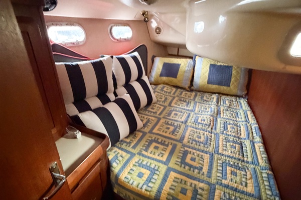 KUZON 43ft Hunter Yacht For Sale
