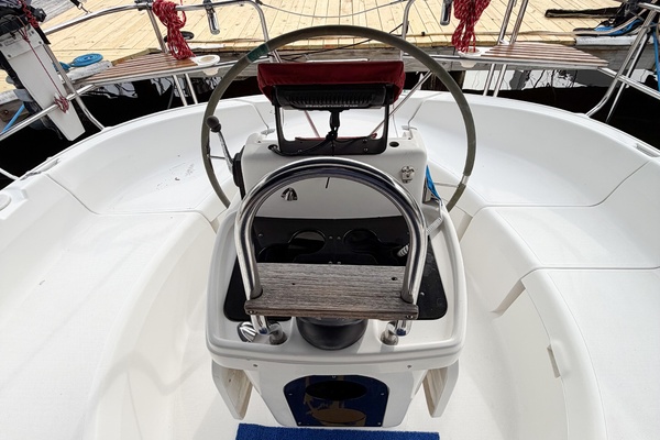 KUZON 43ft Hunter Yacht For Sale