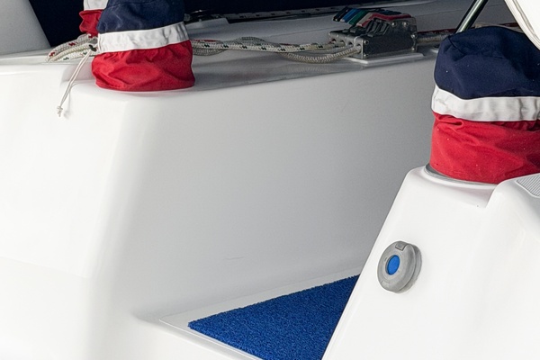 KUZON 43ft Hunter Yacht For Sale