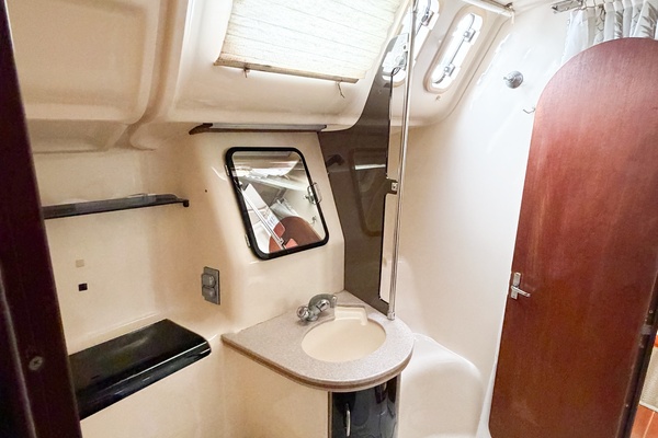 KUZON 43ft Hunter Yacht For Sale