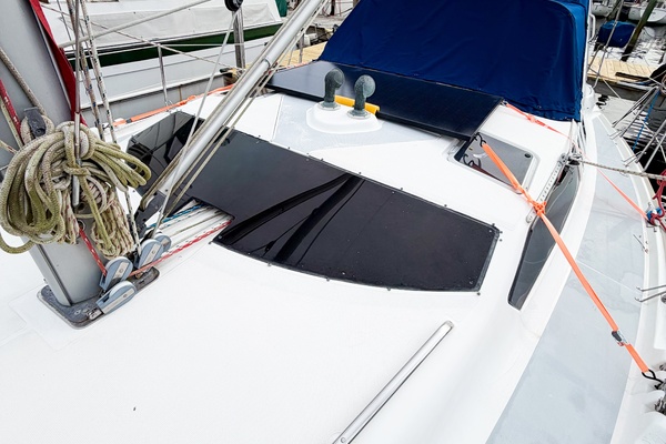KUZON 43ft Hunter Yacht For Sale