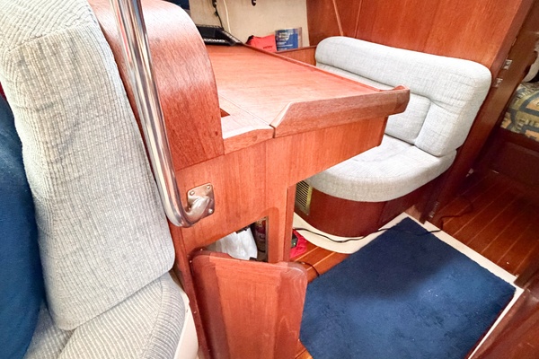 KUZON 43ft Hunter Yacht For Sale