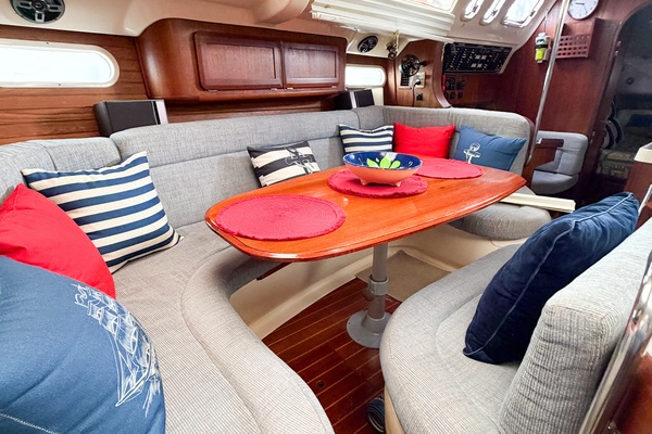 KUZON 43ft Hunter Yacht For Sale