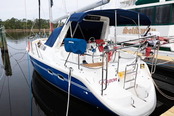 KUZON 43ft Hunter Yacht For Sale