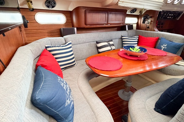 KUZON 43ft Hunter Yacht For Sale