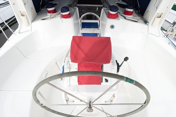 KUZON 43ft Hunter Yacht For Sale