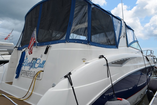 35ft Bayliner Yacht For Sale