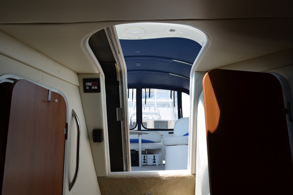 35ft Bayliner Yacht For Sale