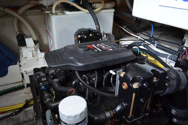 35ft Bayliner Yacht For Sale