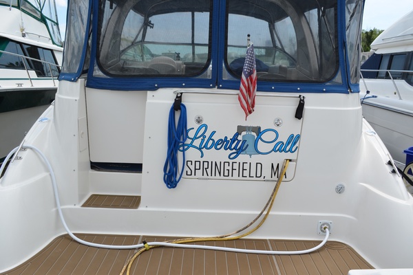 35ft Bayliner Yacht For Sale