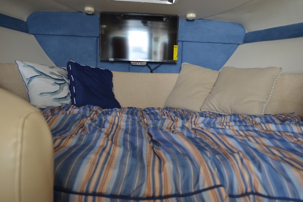35ft Bayliner Yacht For Sale