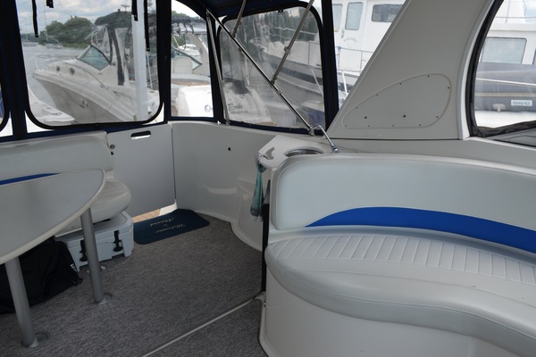 35ft Bayliner Yacht For Sale