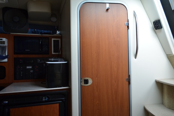 35ft Bayliner Yacht For Sale