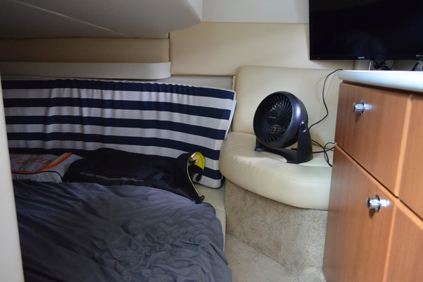 35ft Bayliner Yacht For Sale