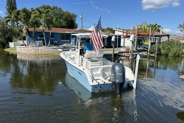 22ft Sea Hunt Yacht For Sale